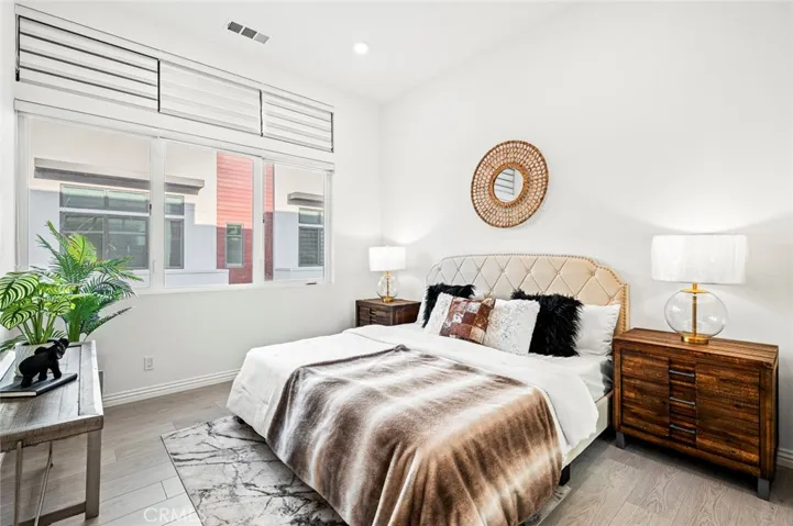 221 Waypoint, Tustin, California 92782