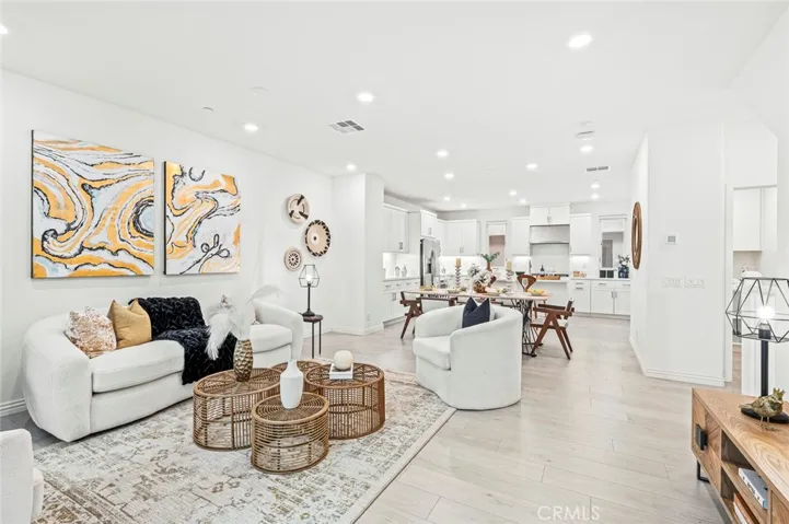 221 Waypoint, Tustin, California 92782