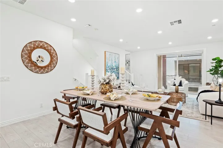 221 Waypoint, Tustin, California 92782