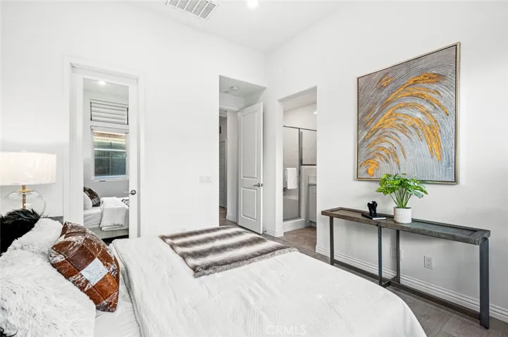221 Waypoint, Tustin, California 92782