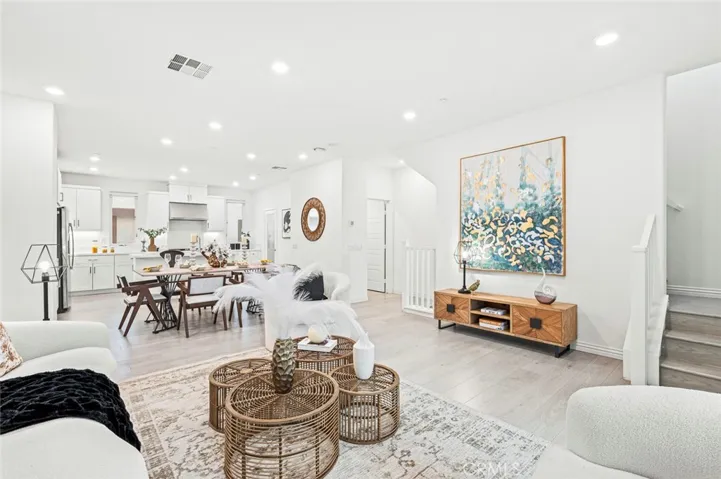 221 Waypoint, Tustin, California 92782