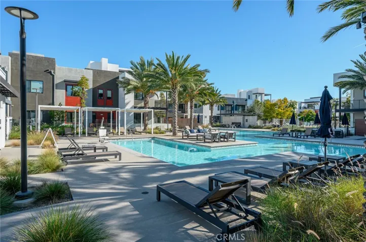 221 Waypoint, Tustin, California 92782