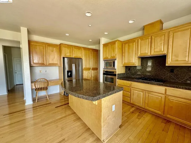285 W Country Club Dr, Brentwood, California 94513
