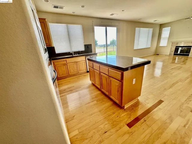 285 W Country Club Dr, Brentwood, California 94513