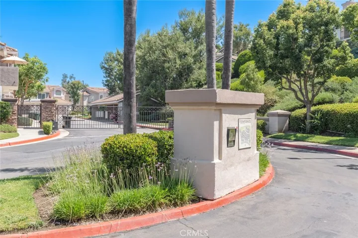 1009 S Sundance Drive, Anaheim Hills, California 92808