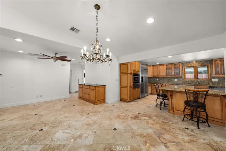 16465 Lois Lane, Riverside, California 92504