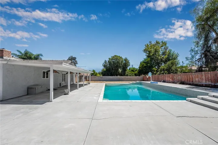 16465 Lois Lane, Riverside, California 92504