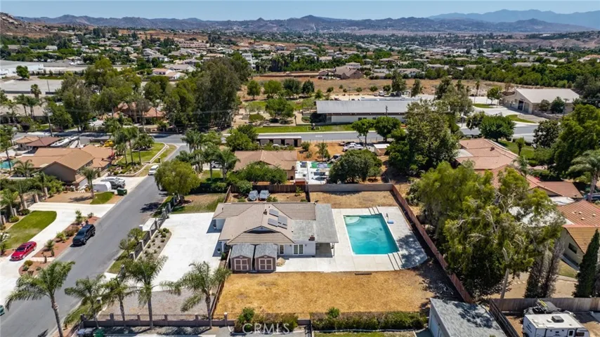 16465 Lois Lane, Riverside, California 92504