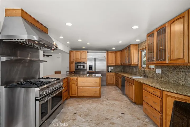 16465 Lois Lane, Riverside, California 92504