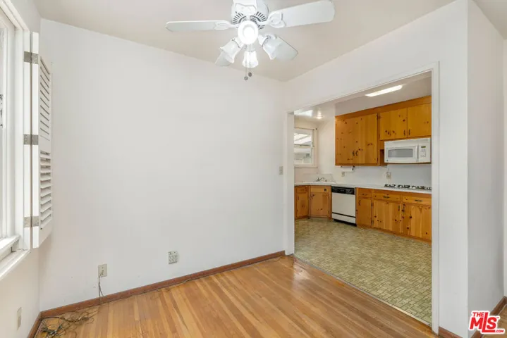 4049 Coolidge Avenue, Los Angeles, California 90066