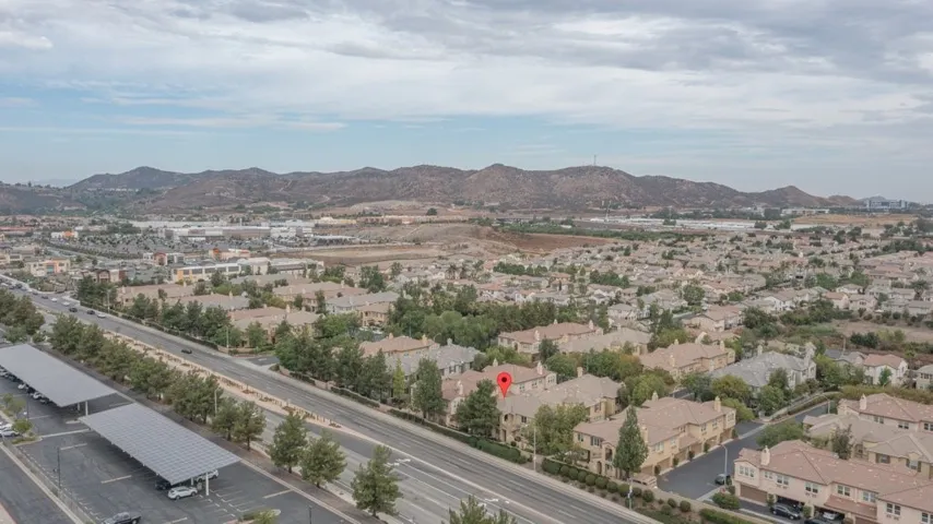 28413 Socorro Street 25, Murrieta, California 92563