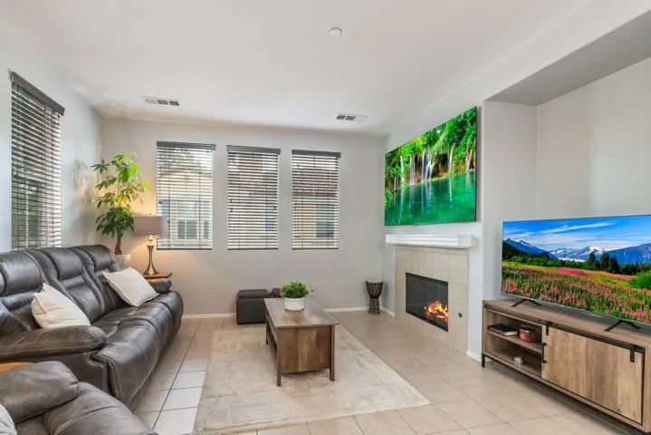 28413 Socorro Street 25, Murrieta, California 92563
