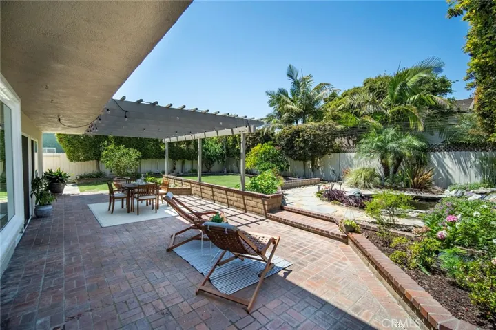 6331 Glenfox Drive, Huntington Beach, California 92647