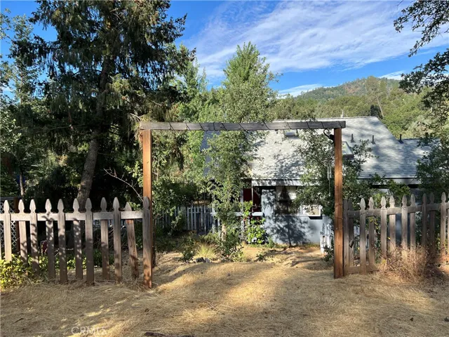 6472 Hwy 140, Midpines, California 95345