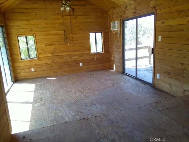 22401 Pinon Road, Llano, California 93544
