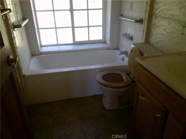 22401 Pinon Road, Llano, California 93544