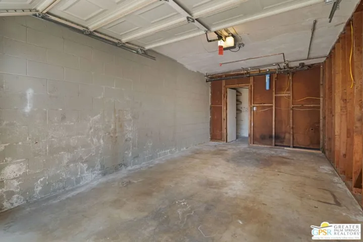 garage space 2