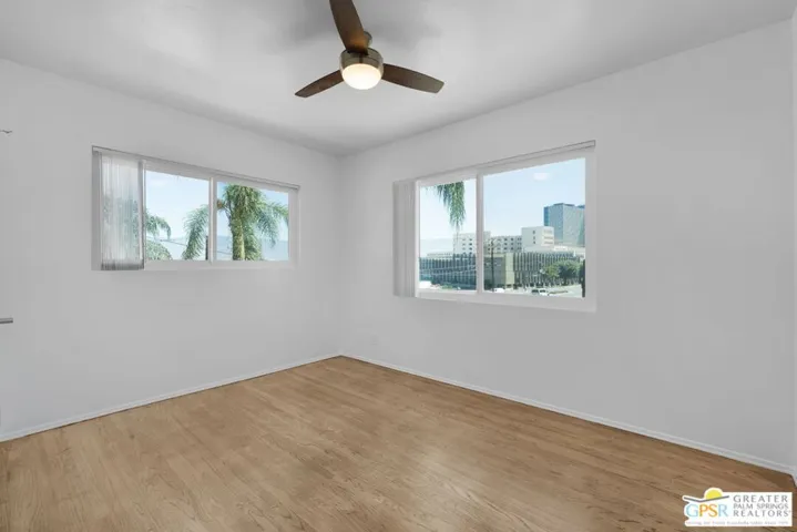 front bedrom