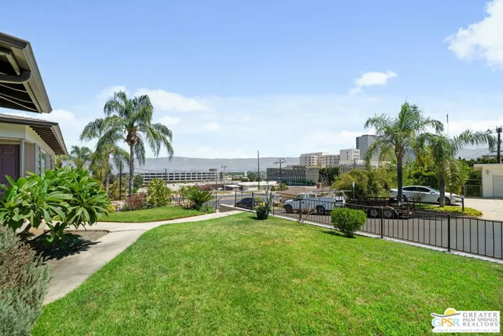 Front yard to LL