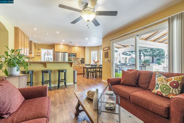 735 Cottonwood Ct, Livermore, California 94551