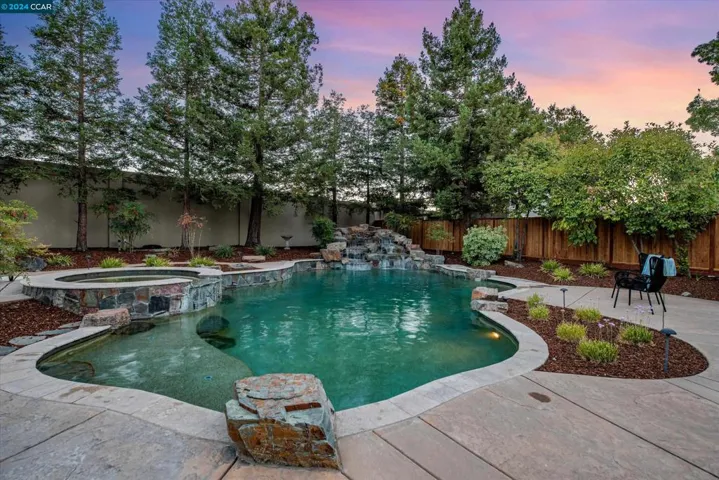 735 Cottonwood Ct, Livermore, California 94551