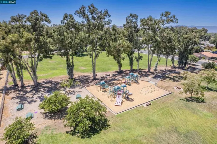 735 Cottonwood Ct, Livermore, California 94551