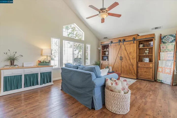 735 Cottonwood Ct, Livermore, California 94551