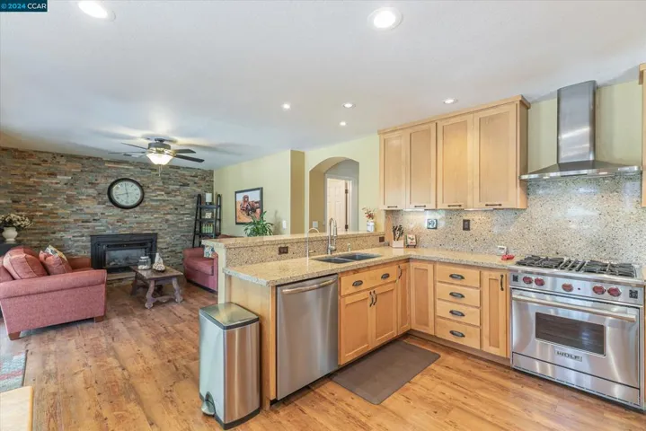 735 Cottonwood Ct, Livermore, California 94551