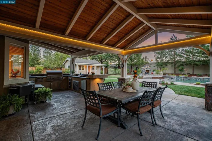 735 Cottonwood Ct, Livermore, California 94551