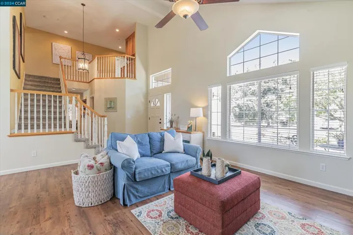 735 Cottonwood Ct, Livermore, California 94551