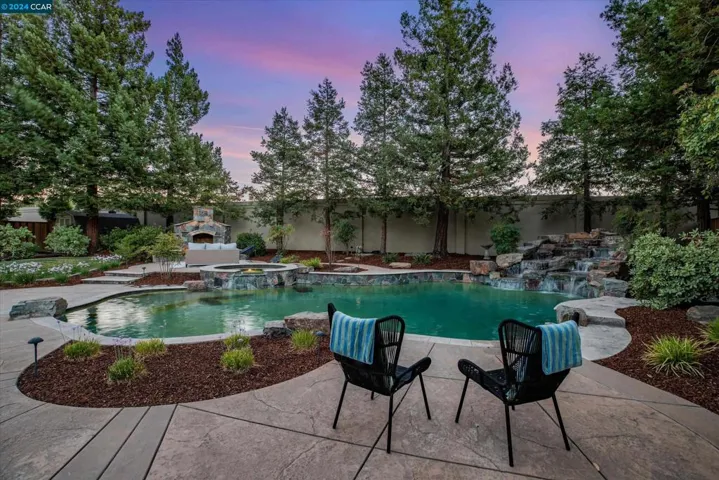 735 Cottonwood Ct, Livermore, California 94551