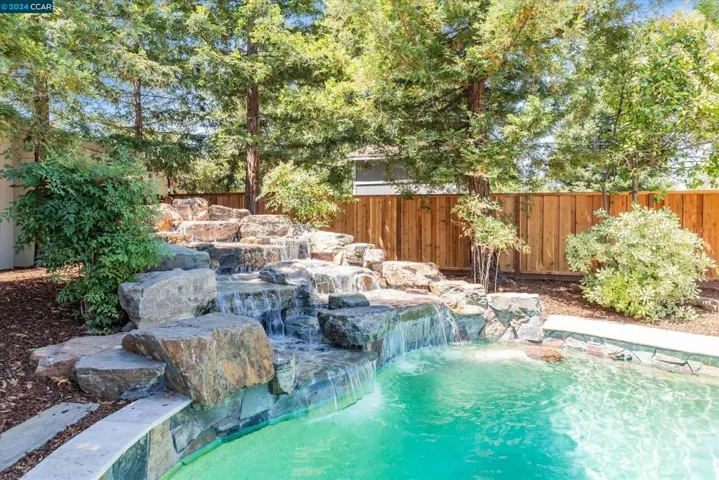 735 Cottonwood Ct, Livermore, California 94551
