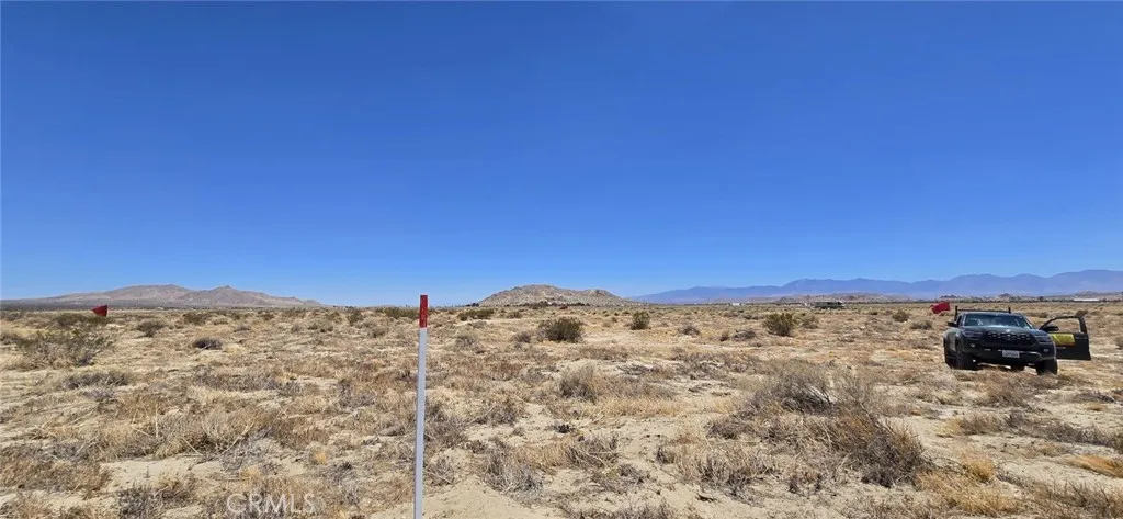 14000 E Avenue J-10, Lancaster, California 93535