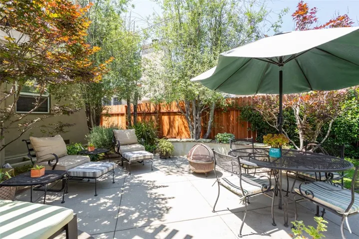 3706 Rose Avenue, Long Beach, California 90807