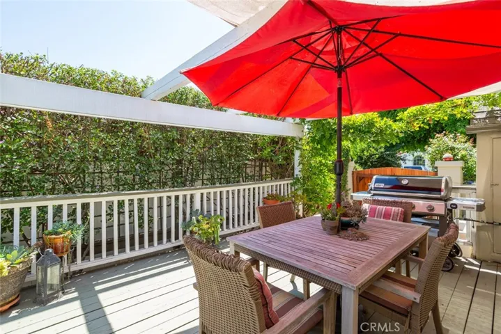 3706 Rose Avenue, Long Beach, California 90807