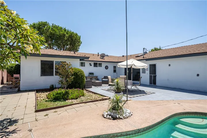 11201 Laurianne Lane, Garden Grove, California 92841