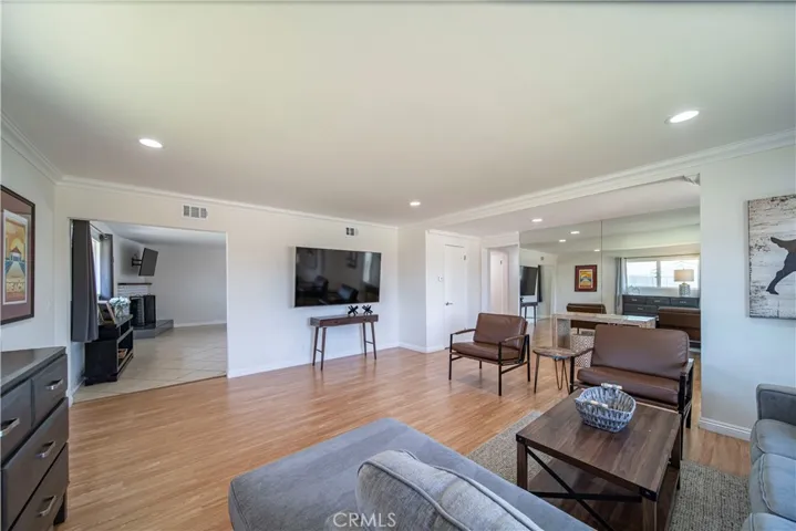 11201 Laurianne Lane, Garden Grove, California 92841