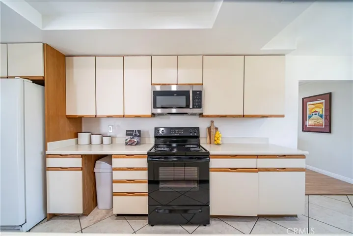 11201 Laurianne Lane, Garden Grove, California 92841