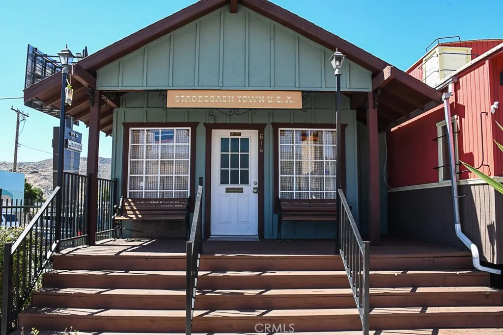 614 W Ramsey Street, Banning, California 92220 — photo 4