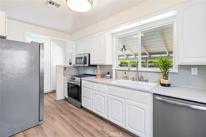 3773 Iroquois Avenue, Long Beach, California 90808
