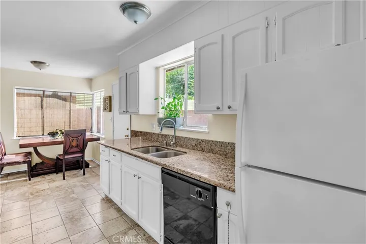 452 E Kettering Street, Lancaster, California 93535