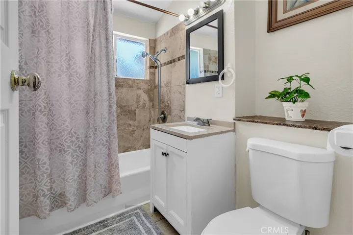 452 E Kettering Street, Lancaster, California 93535
