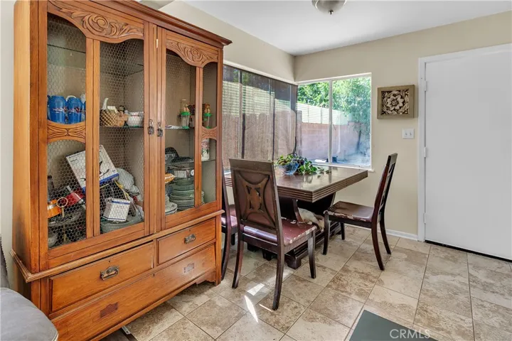 452 E Kettering Street, Lancaster, California 93535