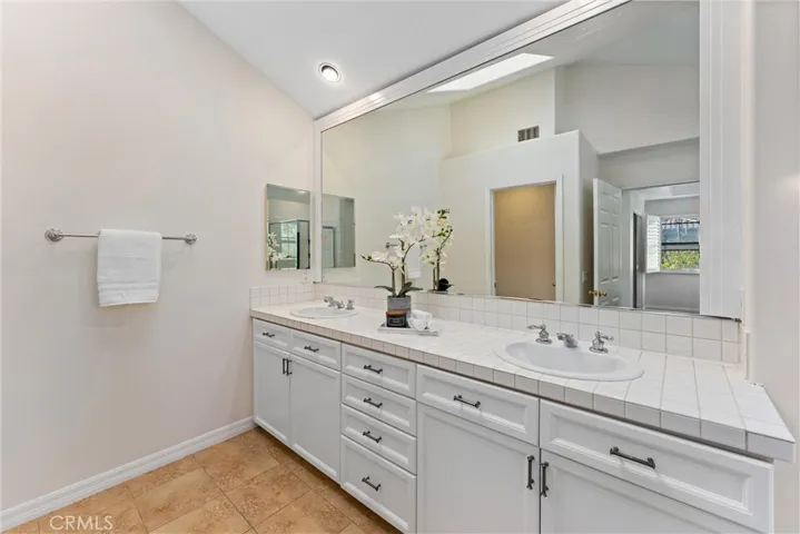 10848 Churchill Place, Tustin, California 92782