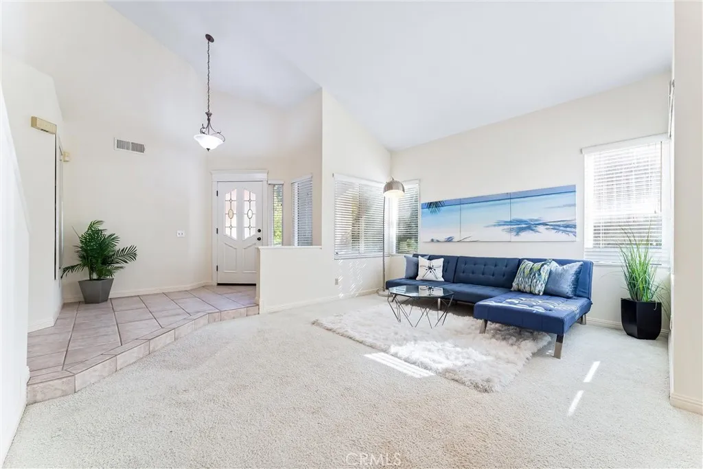 8109 E Kennedy Rd, Anaheim Hills, California 92808 home-pic-10