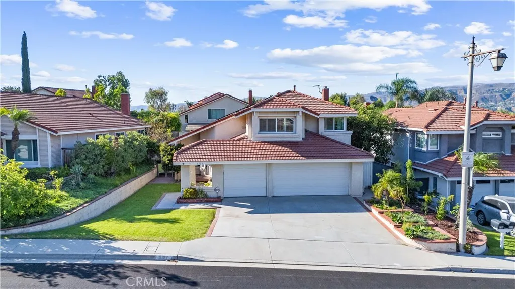 8109 E Kennedy Rd, Anaheim Hills, California 92808 home-pic-1