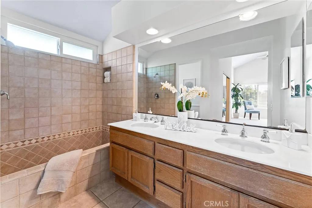 8109 E Kennedy Rd, Anaheim Hills, California 92808 home-pic-31