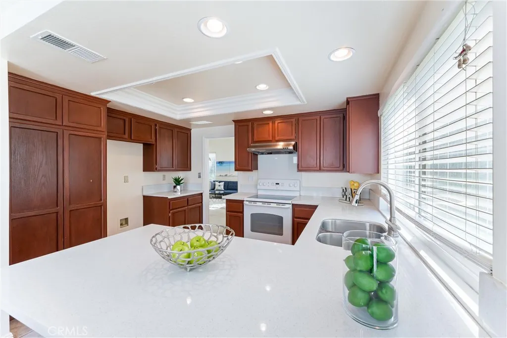8109 E Kennedy Rd, Anaheim Hills, California 92808 home-pic-17