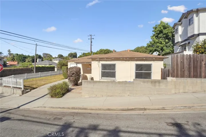 1561 2nd Street, Manhattan Beach, California 90266
