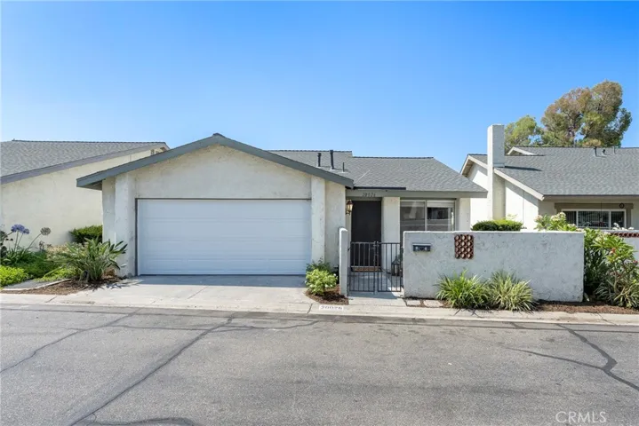 20026 Royal Oak Court 45, Yorba Linda, California 92886